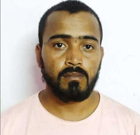 பேஸ்புக் மூலம் பழகி 5 மாநிலங்களுக்கு கடத்தி சென்று பாலியல் பலாத்காரம் செய்த ஜிம் மாஸ்டர்!! விசாரணையில் அம்பலம்