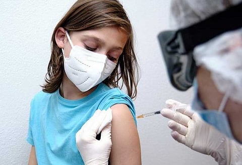 12 -14 வயது சிறுவர்களுக்கு தடுப்பூசி செலுத்துவதற்கு மறுப்பு தெரிவித்திருக்கிறது - மத்திய அரசு!!