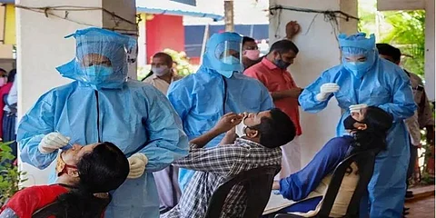 இந்தியாவில் 3 லட்சத்து 37 ஆயிரத்தை தாண்டியது கொரோனா பாதிப்பு...! ஒரேநாளில் தீவிர தொற்று பாதிப்புக்கு 488 பேர் பலி