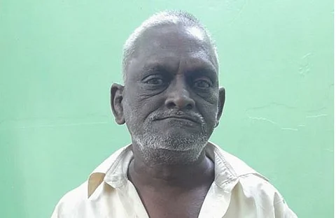 அரசால் தடை செய்யப்பட்ட குட்கா பொருட்களை விற்பனை செய்த கடை உரிமையாளர் கைது!! கோவையில் பரபரப்பு
