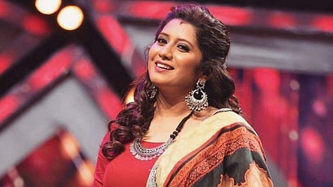 நவராத்திரி கொண்டாட்டத்தில் அசத்திய சூப்பர் சிங்கர் பாடகர்கள் !! ரசிகர்களின் வீட்டுக்குச் சென்ற விஜய் டிவி ஸ்டார்ஸ் !