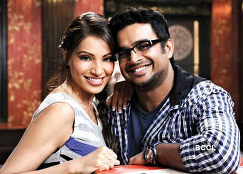 மாதவனுடன் முத்தக்காட்சியில் நடிக்க தயங்கிய பிரபல நடிகை!! வெங்காயம் தான் காரணமா..?