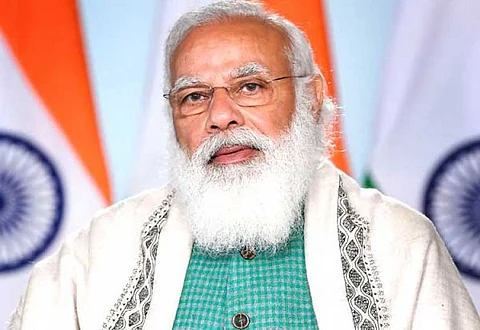 புல்வாமா தாக்குதலில் வீரமரணம் அடைந்த வீரர்களுக்கு பிரதமர் மோடி புகழஞ்சலி