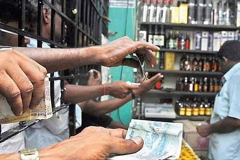 தேர்தலை முன்னிட்டு இன்று முதல் 19ம் தேதி வரை 3 நாட்களுக்கு மதுக்கடைகள் இயங்காது!!