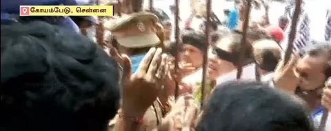 கள்ள ஓட்டுகள் .. நேற்று நடைபெற்ற வாக்குப்பதிவை ரத்து செய்யக்கோரி - மாநில தேர்தல் ஆணையம் முன்பு ம.நீ.ம கட்சியினர் ஆர்ப்பாட்டம்