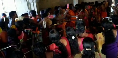 "மகா சிவராத்திரி விழா".. தமிழகத்தில் உள்ள சிவன் கோயில்களில் சிறப்பு வழிபாடு.. குவிந்து வரும் பக்தர்கள்