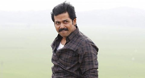 விவசாயம் சார்ந்த பிரச்சினைகளுக்கு தீர்க்க கருவிகளை கண்டுபிடியுங்கள் - நடிகர் கார்த்தி