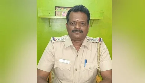 சாட்சி சொல்லும் சம்மனை வாங்க மறுத்த காவல் ஆய்வாளர்..பிடிவாரண்ட் கொடுத்த நீதிமன்றம்!!