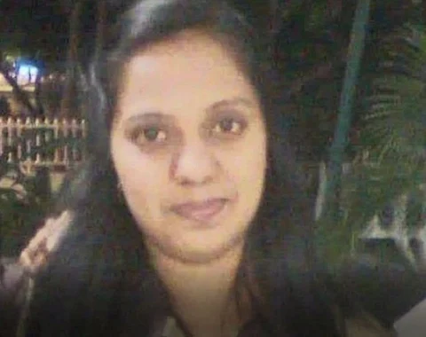 ஏற்கனவே 3 கணவருடன் கருத்து வேறுபாடு... இதில் கள்ளக்காதல் வேற.! அதற்கு குழந்தை இடையூறாக இருப்பதால் கொடூரமாக கொன்ற தாய்!!