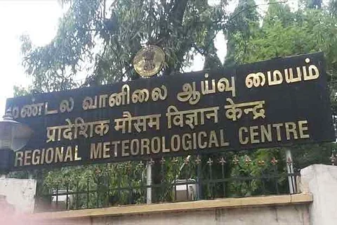 தென்தமிழகத்தில் அடுத்த 4 நாட்களுக்கு மிதமான மழை பெய்ய வாய்ப்பு - வானிலை ஆய்வு மையம்
