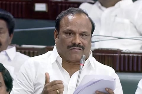 ஆகஸ்ட் மாதம் வரை தான் டைம்.. ஒரு லட்சம் இளைஞர்களுக்கு வேலைவாய்ப்பு.. திமுக அரசு பெற்றுத்தரும்  -  அமைச்சர் சி.வி கணேசன் உறுதி!!