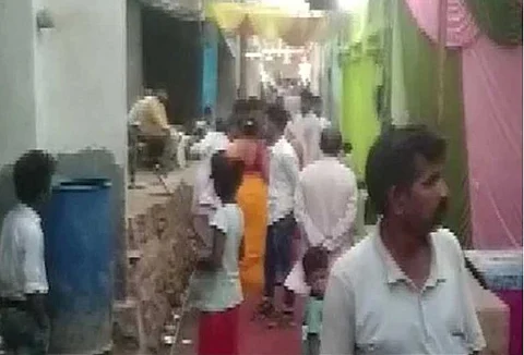 திருமணத்தில் காதலனால் சுட்டுக்கொலை செய்யப்பட்ட மணப்பெண்..! அதிர்ச்சியில் உறைந்த உறவினர்கள்...!!