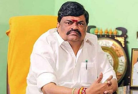 ராஜேந்திர பாலாஜி மீது புதிய புகார்.. இந்த முறை எவ்வளவு பணம்?.. என்ன கேஸ் தெரியுமா?