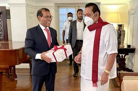 மாலத்தீவில் தஞ்சம் அடைகிறார் ராஜபக்சே ? பாதுகாப்பாக அனுமதிப்பதற்கு அதிபர் நஷீத் வலியுறுத்தல்!