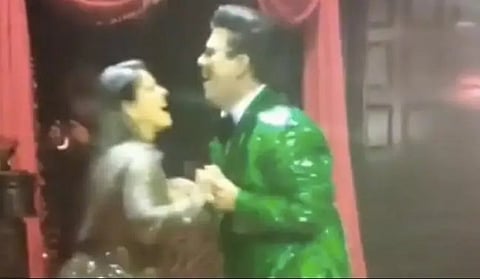 பிறந்த நாள் கொண்டாட்டத்தில் நடிகை கஜோலுடன் நடனமாடிய கரண் ஜோஹர்.. வைரலாகும் வீடியோ..!