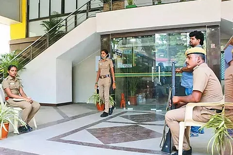 ஆர்த்தி ஸ்கேன் மையங்களில் 2வது நாளாக தொடரும் வருமான வரித்துறை சோதனை!