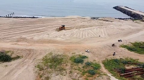 ‘பாண்டி மெரினா’ கடற்கரை; நீலக்கொடி அங்கீகாரம் கிடைப்பதற்காக விரிவாக்கபணி தீவிரம்!