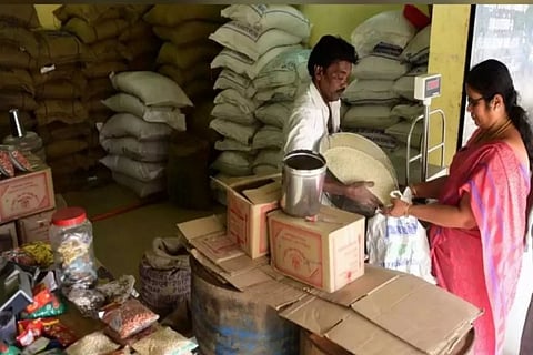 நவம்பர் 5; ஞாயிற்றுக்கிழமையில் நியாய விலைக் கடைகள் இயங்கும்