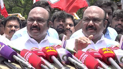 ஓபிஎஸ் தாக்கல் செய்த மனுவில் ஈபிஎஸ் நூறு சதவீதம் வெற்றி பெறுவார்!