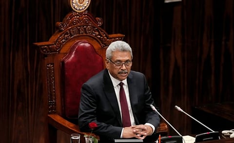 இராணுவ விமானத்தில் தப்பிச் சென்றார் கோத்தபய ராஜபக்சே..!