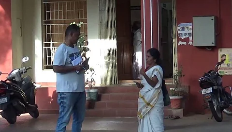 தென்னந்தோப்பில் மாணவிக்கு பாலியல் தொந்தரவு.. போலீசார் நடவடிக்கை எடுக்காததால் 1098-இல் புகார்!!