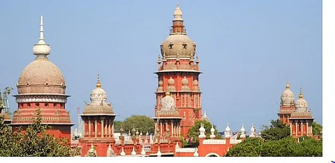மாணவி உடலை பெற கெடு வைத்த நீதிபதி - உயர்நீதிமன்றம் அதிரடி..!