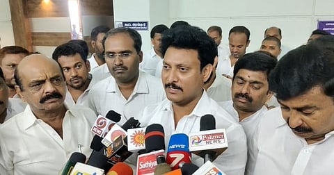 மருத்துவர்கள் நியமிக்கப்பட்டு மாணவர்களுக்கு கவுன்சிலிங் வழங்கும் திட்டம் - பள்ளிக்கல்வித்துறை அமைச்சர் அன்பில் மகேஷ்