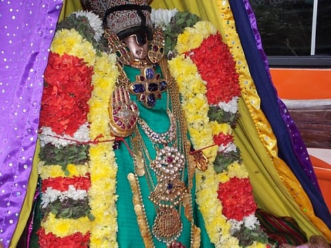 கோலாகலமாக நடந்த ஆடிப்பெருக்கு இழா!