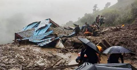 இமாச்சலப் பிரதேசத்தில் நிலச்சரிவு குறித்த செய்தித் தொகுப்பு!