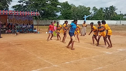 வட்டார அளவிலான மகளிர் கபடி போட்டி...! 10க்கும் மேற்பட்ட பள்ளி மாணவிகள் பங்கேற்பு...!