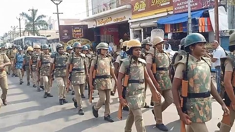 காவல்துறையினரின் அணிவகுப்பு ஊர்வலம்...! விநாயகர் சதுர்த்தி விழாவிற்கான ஏற்பாடு...!