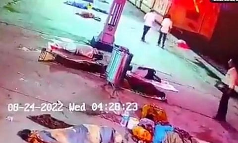 7 மாத குழந்தையை ‘வாங்கிய’ பாஜக தலைவர்!!! பதர வைக்கும் வீடியோ!!!