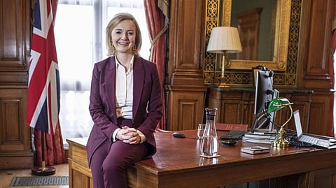 இங்கிலாந்தின் பிரதமராகும் லிஸ் ட்ரஸ் யார்? அவரைப் பற்றிய சில சுவாரஸ்யமான விஷயங்கள்!!!!!!