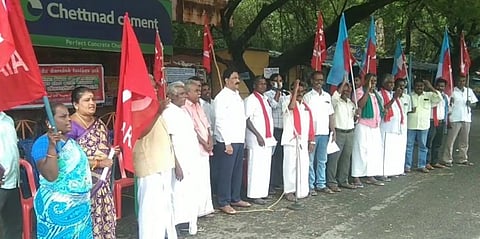 போராட்டத்தில் உயிரிழந்த விவசாயிகளின் குடும்பங்களுக்கு உதவ கோரிக்கை!