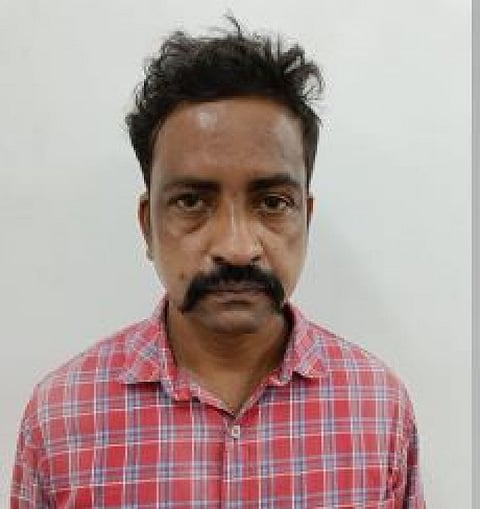 உங்களுக்கு தெரியாதா? நான் உதவி செய்கிறேன்...தொடர் கைவரிசை காட்டிய மத்திய அரசு ஊழியர்!