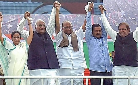 எதிர்க்கட்சிகளுடன் ஒன்றிணையாத ஜெகன்மோகன், நவீன், மாயாவதி!!! காரணம் என்ன??