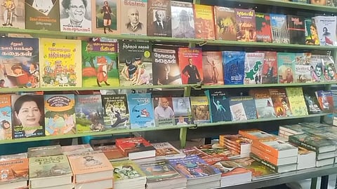 ஒரு லட்சத்திற்கும் மேற்பட்ட தலைப்புகள் அடங்கிய புத்தக கண்காட்சி திருவிழா...! தொடங்கி வைத்த துணை சபாநாயகர்..!