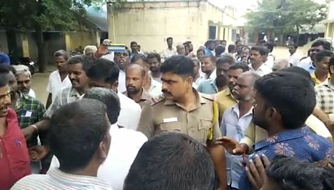 ஆசிரியர்களுக்கு ஆதரவாக களத்தில் இறங்கிய மாணவர்கள்..! ஆரணியில் ஒரு சாட்டை..!