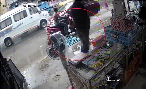 கஸ்டமர் போல நடித்து திருடிய மர்ம நபருக்கு போலீசார் வலைவீச்சு!