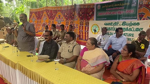 வன உயிரின வார விழா...! மனித சங்கலி விழிப்புணர்வு நிகழ்ச்சி..!