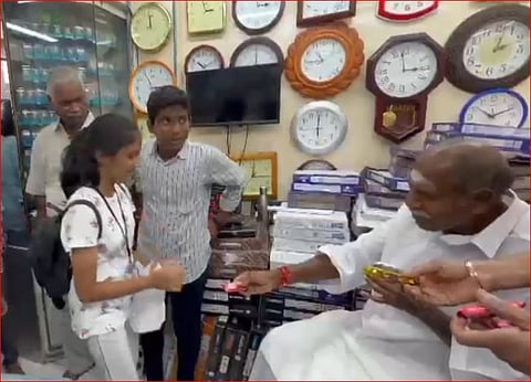 புதுச்சேரி முதலமைச்சரை சந்தித்த கோவை சிறுவர்கள்!