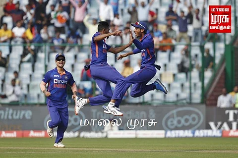தொடையைத் தட்டி வெற்றியைக் கொண்டாடிய ஷிகர் தவான்...