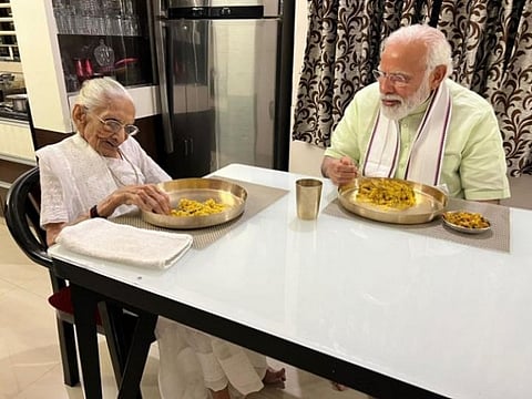 பிரதமரின் தாயாரை அவதூறாக பேசிய ஆம் ஆத்மி தலைவர்....!! கண்டனம் தெரிவித்த பாஜக!!!