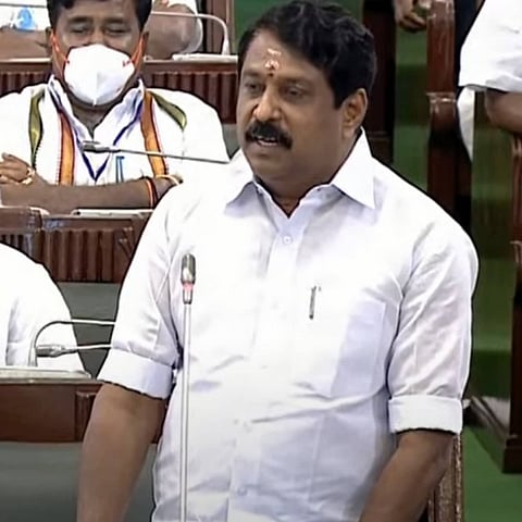 ”தமிழ்ப்பெருமை பேசும் மோடி இந்தியை திணிக்கிறாரா?” நயினார் நாகேந்திரன் விளக்கம்!!!