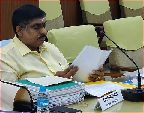 சிறைவாசிகளை விடுதலை செய்ய திட்டம்...அமைச்சர் தலைமையில் ஆலோசனை!