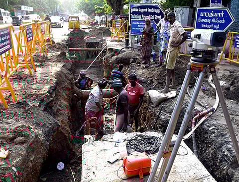 எச்சரிக்கை வரும் வரை...மழைநீர் வடிகால் பணியின் கால அவகாசம் நீட்டிப்பு...சென்னை மாநகராட்சி உத்தரவு!