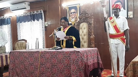 மாநகராட்சி அதிகாரிகள் லஞ்சம் கேட்பதாக கவுன்சிலர் சரமாரி குற்றச்சாட்டு...!