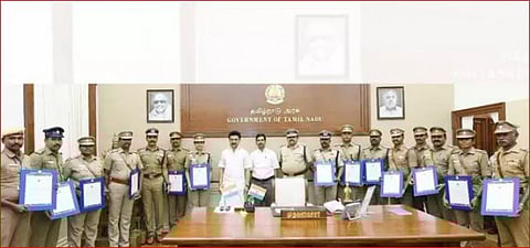 குற்றம் சாட்டும் அண்ணாமலை...பாராட்டி சான்றிதழ் வழங்கிய முதலமைச்சர் ஸ்டாலின்!