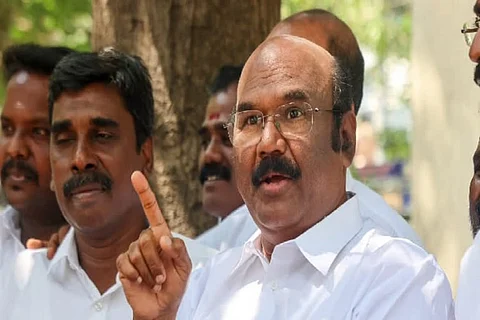 கொளத்தூர் தொகுதியா? கன்னித்தீவா? ஜெயக்குமார் விமர்சனம்!