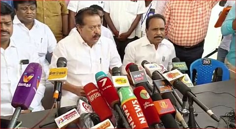 பதவி உயர்வுக்காக...அரசியல் அமைப்பு சட்டத்திற்கு எதிராக பேசுகிறார் ஆளுநர்...!